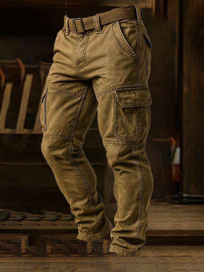 Stilvoller Herren Camouflage Overall im Retro-Look. Ideal als Outdoor-Bekleidung oder funktionale Arbeitskleidung.