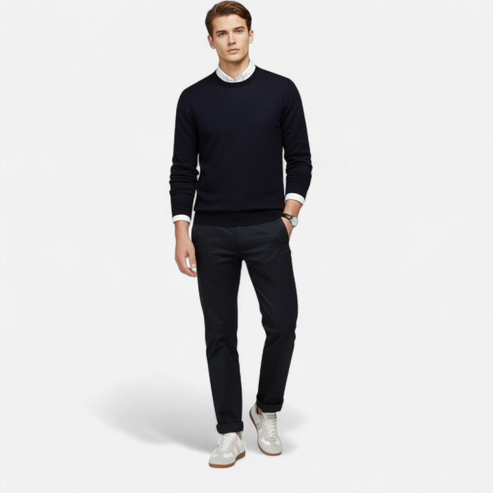 Stilvolle Herren-Wintersneaker im Retro-Look. Lässige Vintage-Schuhe für Herren, perfekt für den Winter.