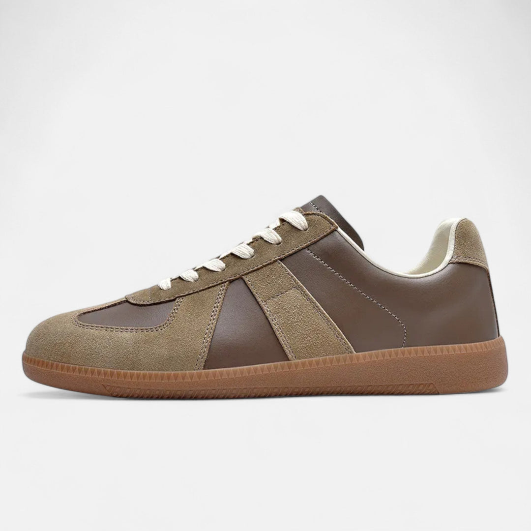 Details des Herren-Wintersneakers im Retro-Vintage-Look. Bequeme und warme Alltagsschuhe für Herren.