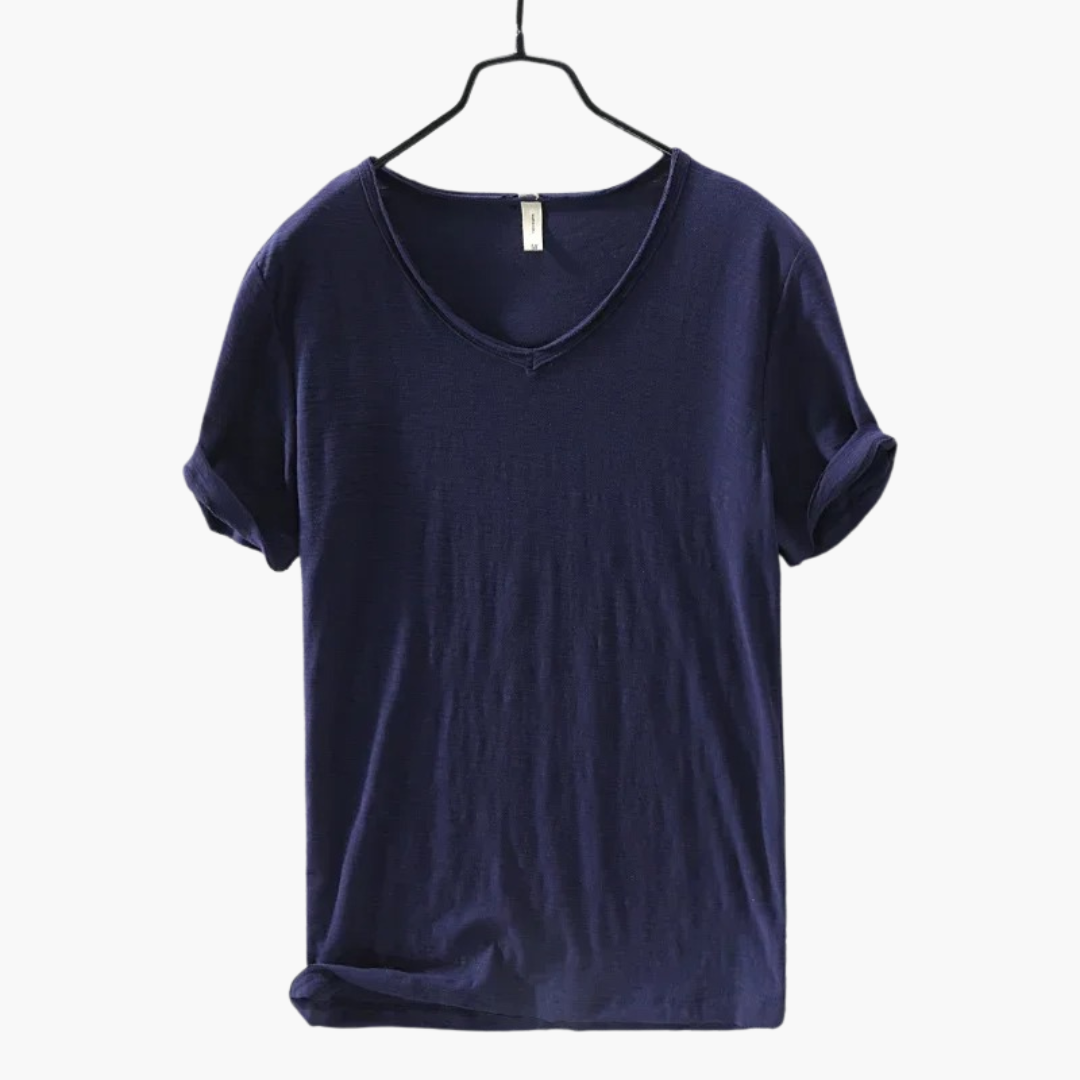 Schlichtes Herren Rundhals T-Shirt als unverzichtbares Basic für jede Herrengarderobe. Bequemes Kurzarmshirt zum Kombinieren.