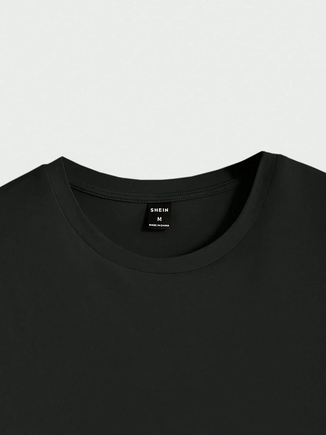 Stilvolles Herren T-Shirt mit Rundhals & subtiler Struktur, perfekt für Casual-Mode.