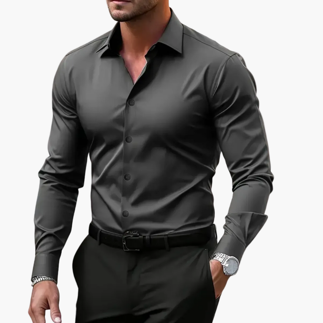 Herren Slim-Fit Hemd mit klassischem Kragen, ideal für Business & Freizeit. Elegant und bequem.
