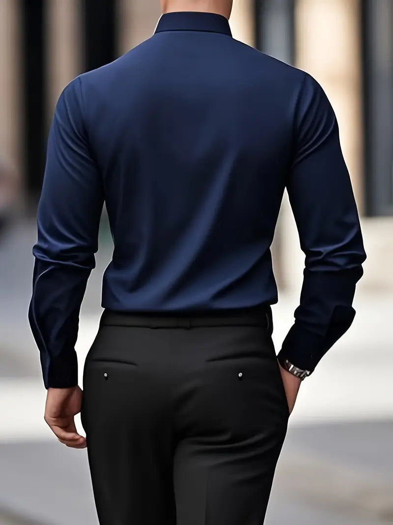 Formelles Business Langarmhemd für Herren, Slim Fit Schnitt, elegant und professionell.