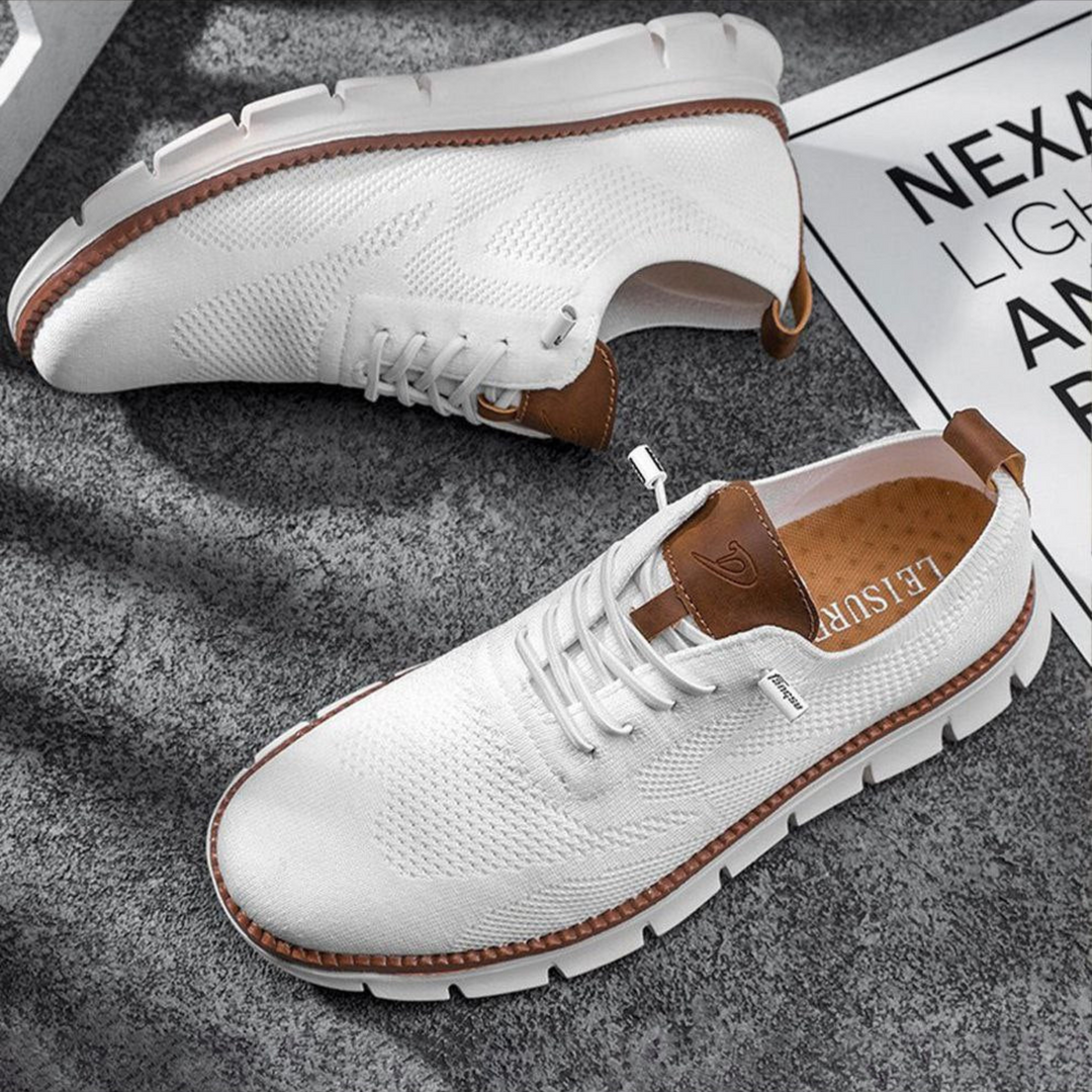 Detailansicht: Hochwertige Nähte der Herren Sneaker. Leichte & atmungsaktive Bequemschuhe.