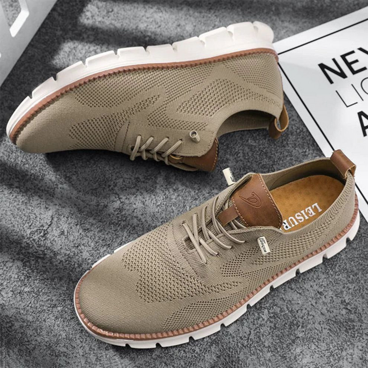 Weiches Innenfutter der bequemen Herren Sneaker. Atmungsaktive Alltagsschuhe, ideal für Komfort.