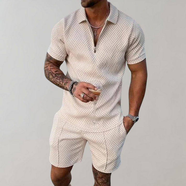Entspanntes Herren Sommer Zweiteiler Set mit Kurzarmhemd & Shorts. Bequeme Freizeitmode für warme Tage.