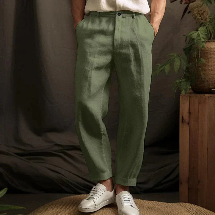 Komfortable Sommerhose für Herren, leicht und atmungsaktiv, mit praktischem elastischem Bund.