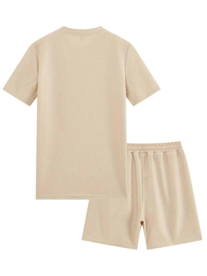Atmungsaktiver Herren Anzug: Ideal für warme Tage, zweiteiliges Set mit Shorts.