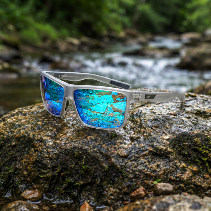 Leichte Herren Sportsonnenbrille mit polarisierten UV400-Gläsern für Radfahren und Wassersport.