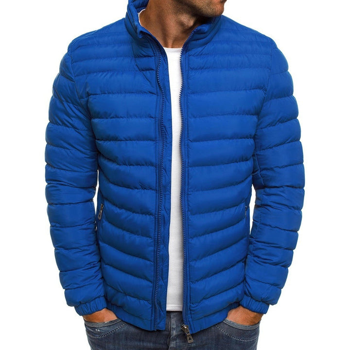 Elegante Herren Winter Steppjacke für einen stilvollen Auftritt in der Stadt und bei Freizeitaktivitäten.