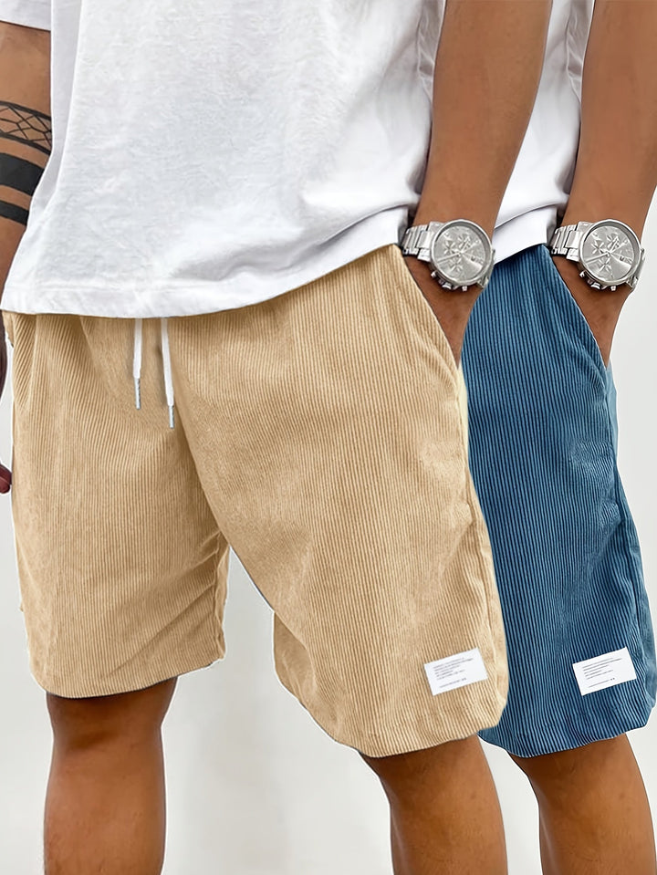 Nahaufnahme des hochwertigen Stoffes der Herren Streetwear Shorts, langlebig und weich.