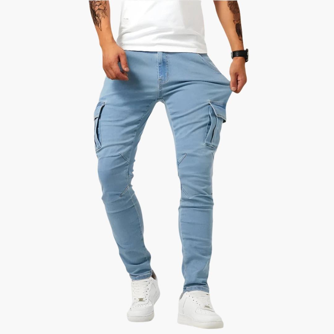 Hochwertige Stretch Cargo-Hose für Herren, modernes Design. Atmungsaktiv & bequem für Freizeit und urbanes Abenteuer.