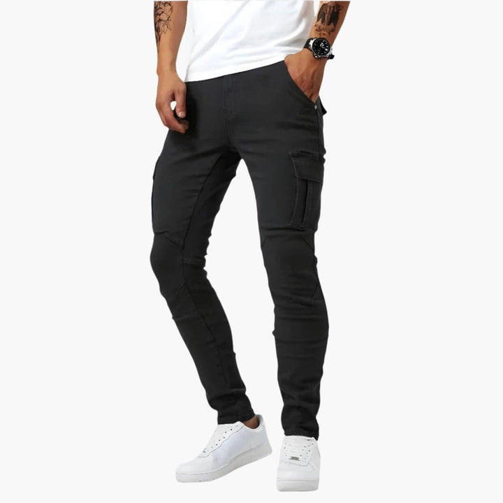 Aktive Herren Stretch Cargo-Hose für urbanen Stil. Strapazierfähig, bequem & mit vielseitigen Taschen für Abenteuer.