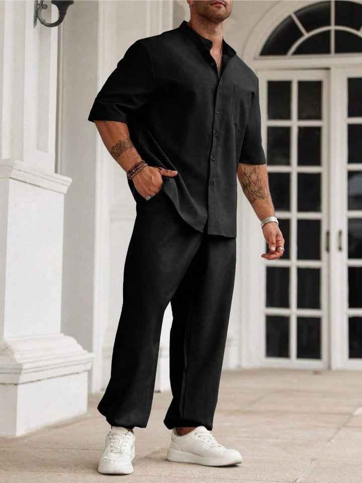 Herren Zweiteiler Komfort Set in lässigem Stil für Frühling & Sommer. Bequemes Freizeitoutfit für den Mann.