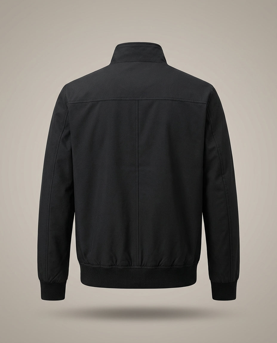 Zeitlose Herrenjacke mit Stehkragen: Leicht, bequem, ideal als Übergangsjacke für Frühling.