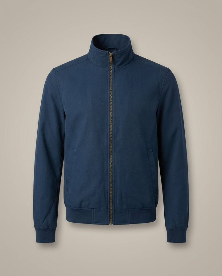 Schicke Herren-Casualjacke mit Stehkragen, ideal für Outdoor-Aktivitäten im Frühling.