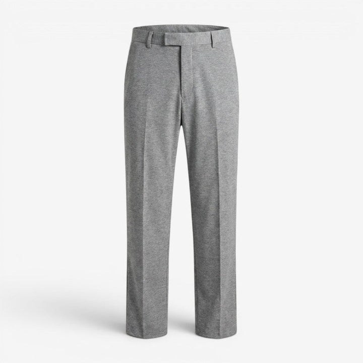 Praktische Seitentaschen der Herren Slim Fit Hose, ideal für den täglichen Gebrauch im Büro.