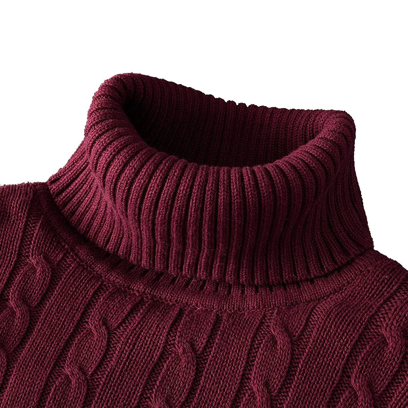 Eleganter Herren Rollkragenpullover aus Strick für stilvollen Komfort an kalten Tagen.