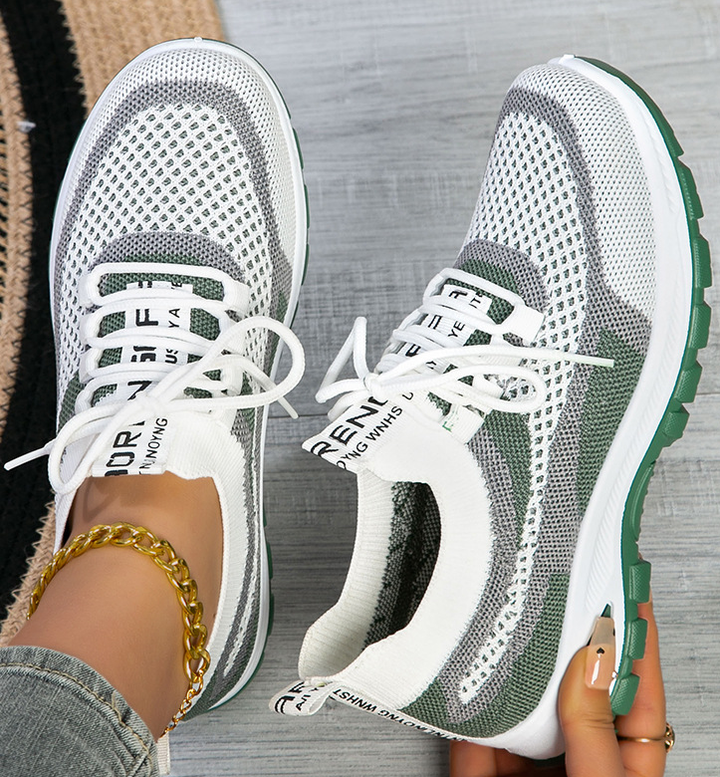 Leichte Damen Walking Sneaker, perfekt für lange Spaziergänge. Atmungsaktive Sportschuhe mit hohem Tragekomfort.
