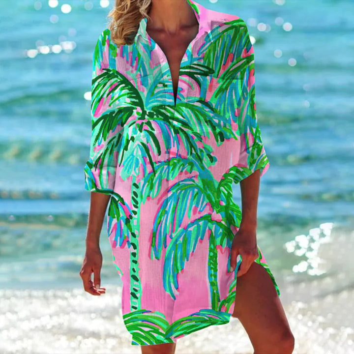 Leichtes, luftiges Damen Sommerkleid mit tropischem Muster, perfekt als Strandkleid.