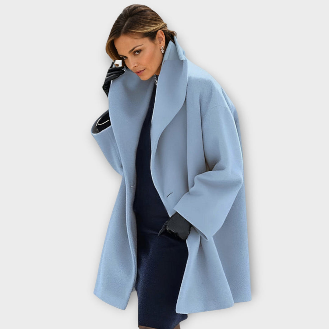 Robuste, elegante Damen Windjacke als Übergangs- oder Winterjacke. Schalkragen, Langarm, zeitlose Damenmode.