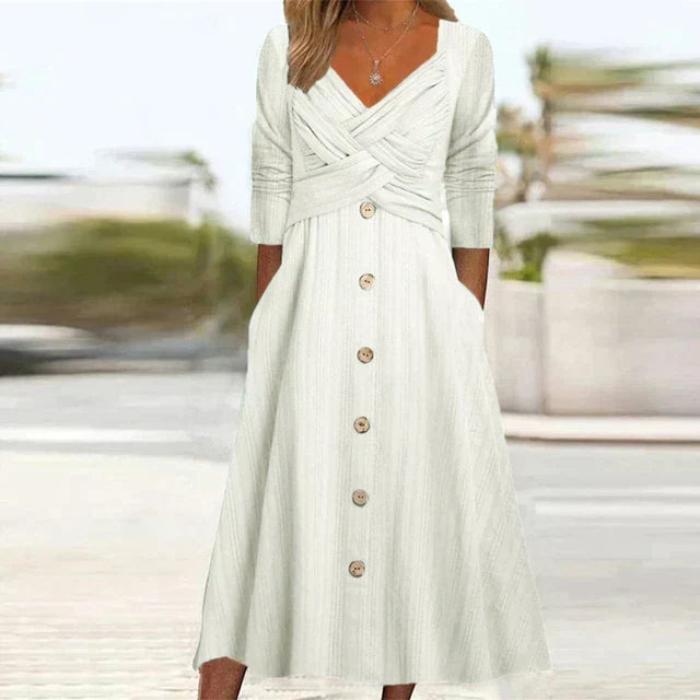 Klara Damen Sommerkleid, elegant und luftig für strahlende Sommertage; ein stilvolles Freizeitkleid für Frauen.