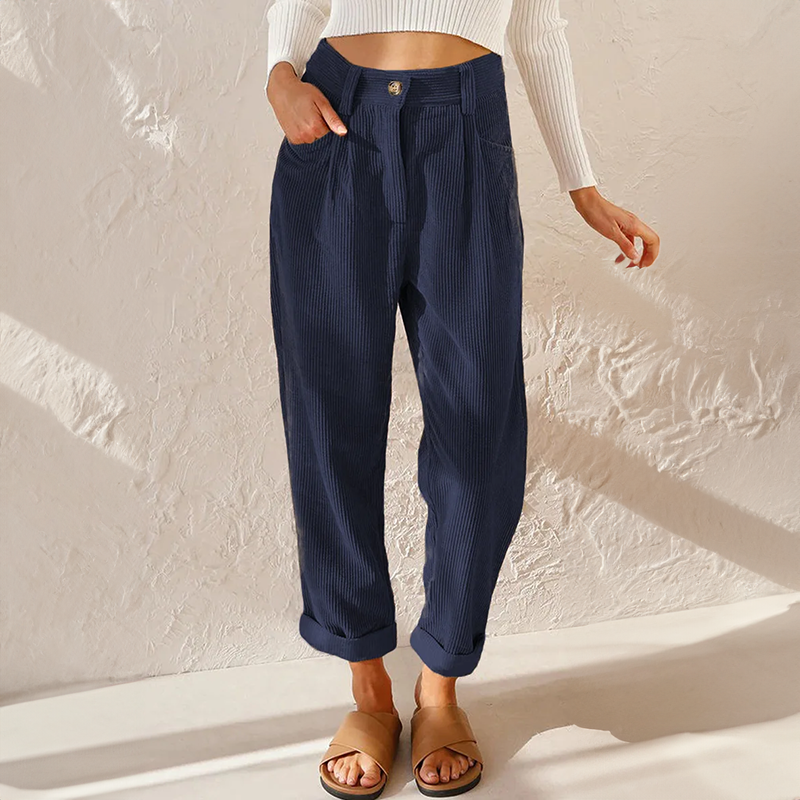 Komfortable Relaxed-Fit Damenhose mit hohem Bund und weiten Beinen aus fließendem Stoff. Elegant & bequem.