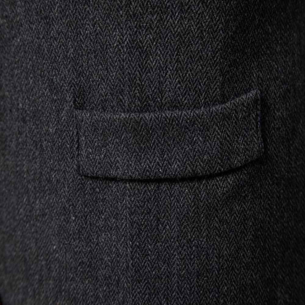 Slim-Fit Herren Anzugweste in klassischem Design, ideal für Business-Meetings.