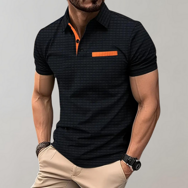 Klassisches Herren Poloshirt, kurzärmlig, ideal für sommerlichen Alltag und Freizeit.