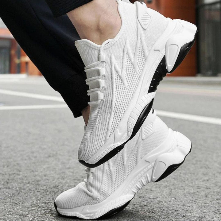 Graue stilvolle Herren Casual Sneakers, diskreter Höhengewinn, modern & bequem.