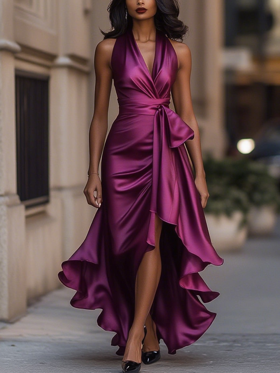 Elegantes Damen Maxikleid im Wickelstil mit fließendem Saum. Figurbetont und festlich für Gala, Hochzeit oder Abend.