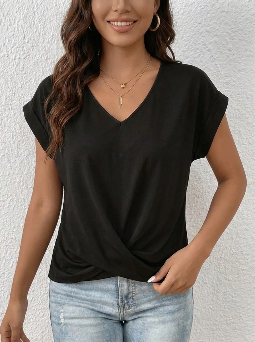 Lässiges Damen Kurzarm T-Shirt mit V-Ausschnitt. Ein bequemes und vielseitiges Oberteil für den Alltag.