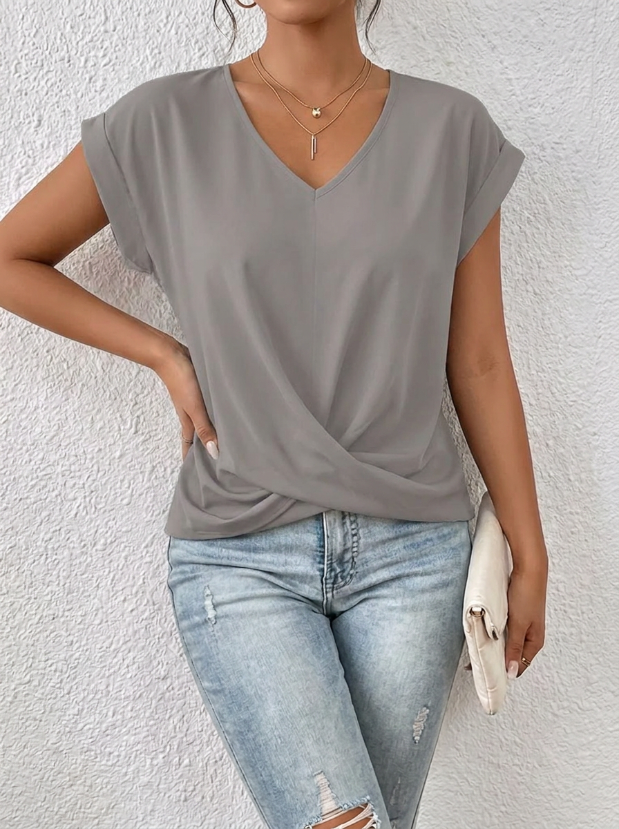 Damen Basic Shirt: Lässiges V-Ausschnitt T-Shirt, kurzärmelig und super bequem. Perfekt für den Sommer.