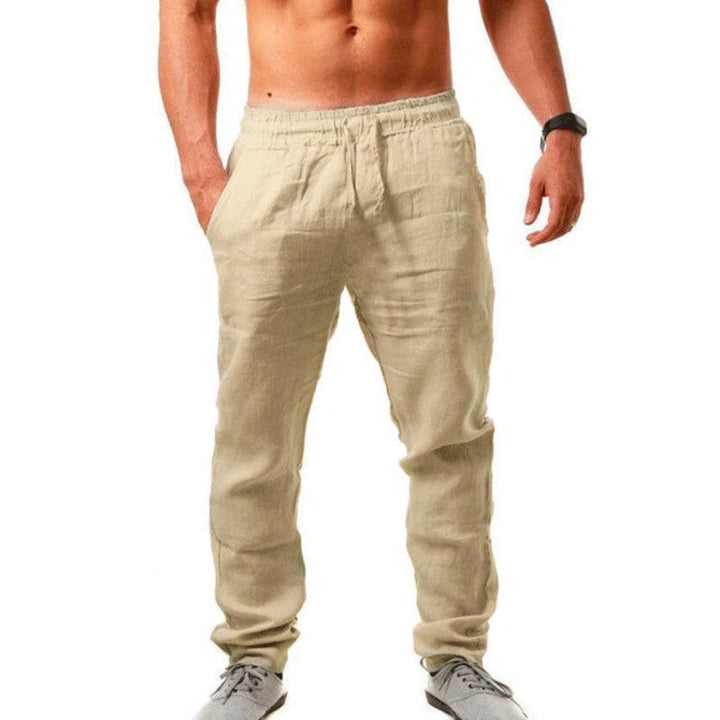 Detailaufnahme Herren Freizeithose: Elastischer Bund & Kordelzug. Leichte Sommerhose für Casual-Looks.
