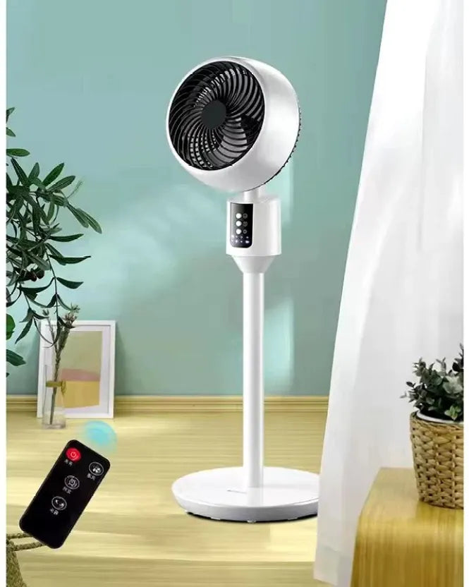 Energieeffizienter Ventilator mit Fernbedienung. Bietet leise Kühlung & angenehmes Klima für Ihr Home Office.