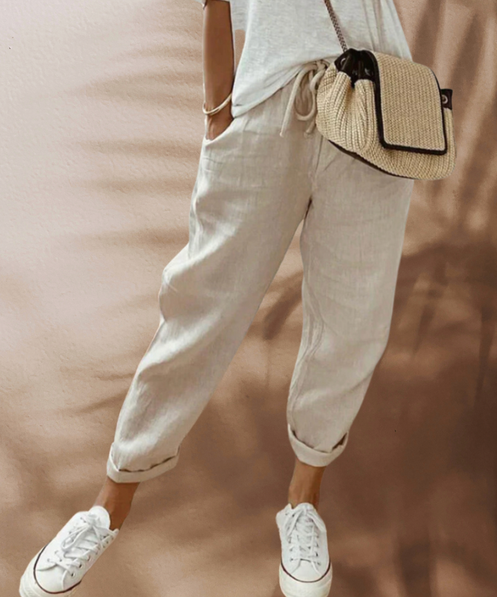 Luftige, bequeme Damen Sommerhose, kurze Weite Hose ideal für Freizeit & warme Tage. Perfekte Culotte für den Sommer.