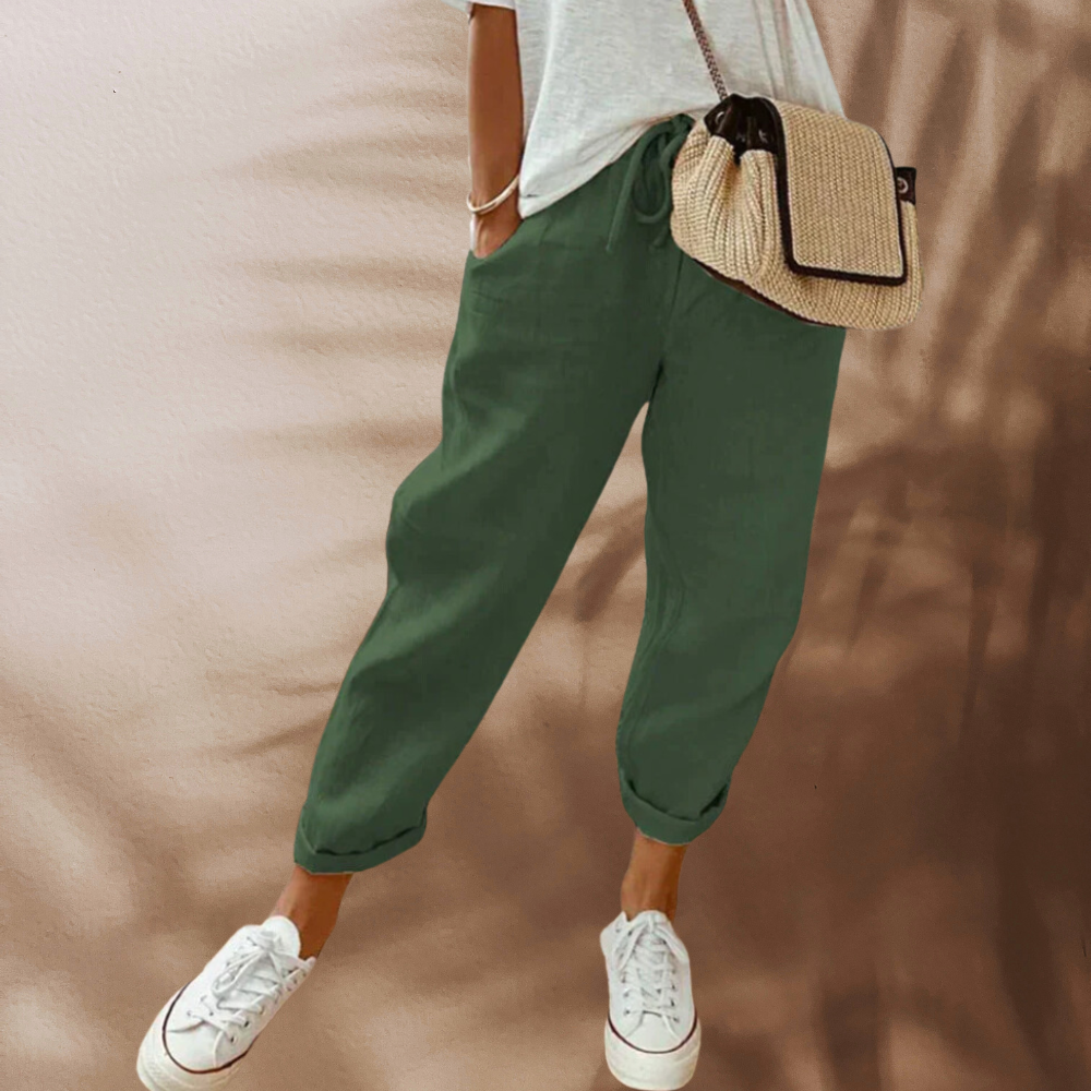 Bequeme, luftige Damen Kurze Sommerhose aus leichtem Stoff für Alltag & warme Tage. Ideal als Freizeithose.