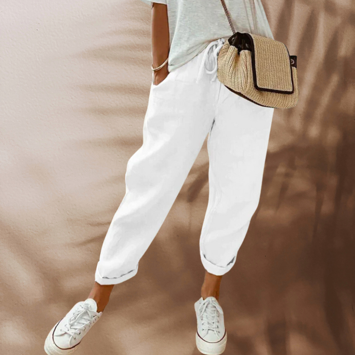 Damen Kurze Sommerhose, weite Culotte, elegant und luftig, perfekt für warme Sommertage und stilvolle Outfits.