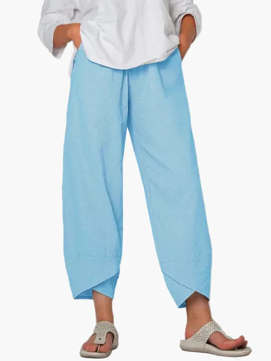 Trendige Damenhose: luftige Cropped-Hose, weit geschnitten, bequem für Sommer und Freizeit.