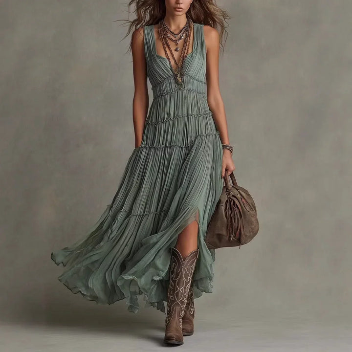 Elegantes, ärmelloses Damen Sommerkleid mit Stufen-Design. Perfektes Boho Maxikleid für Urlaub & Gartenparty.