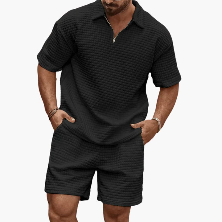 Stilvolles Herren Freizeit-Set in Premium-Qualität, atmungsaktiv und modisch für den Sommer.