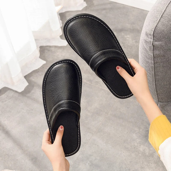 Unisex Komfort-Pantoffeln, klassisch und bequem, perfekt für Damen und Herren zuhause.