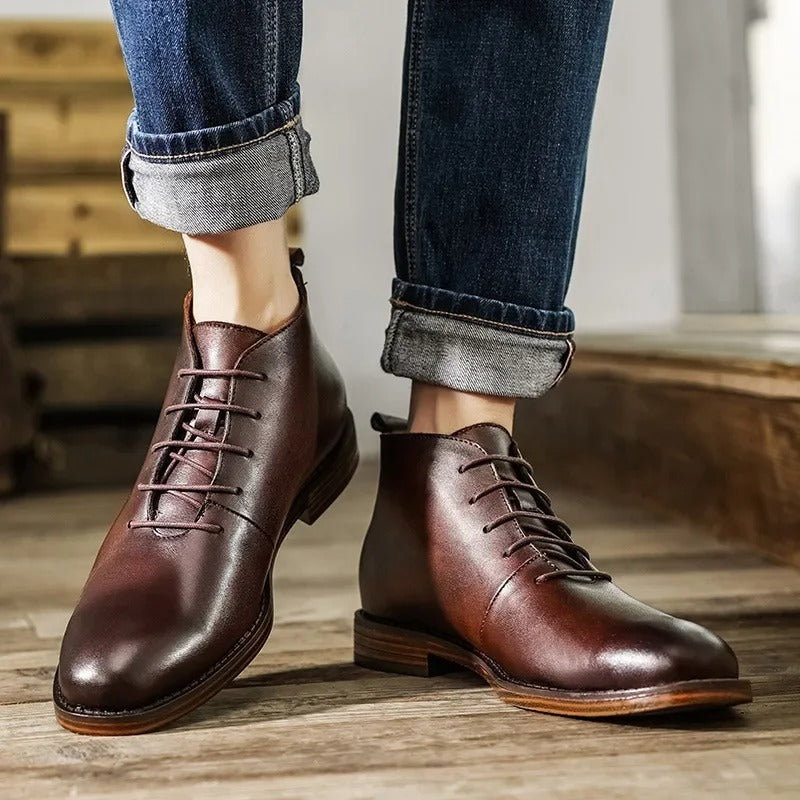 Schwarze Herren Elegante Stiefel, stilvoll und bequem, ideal für Männer Mode.
