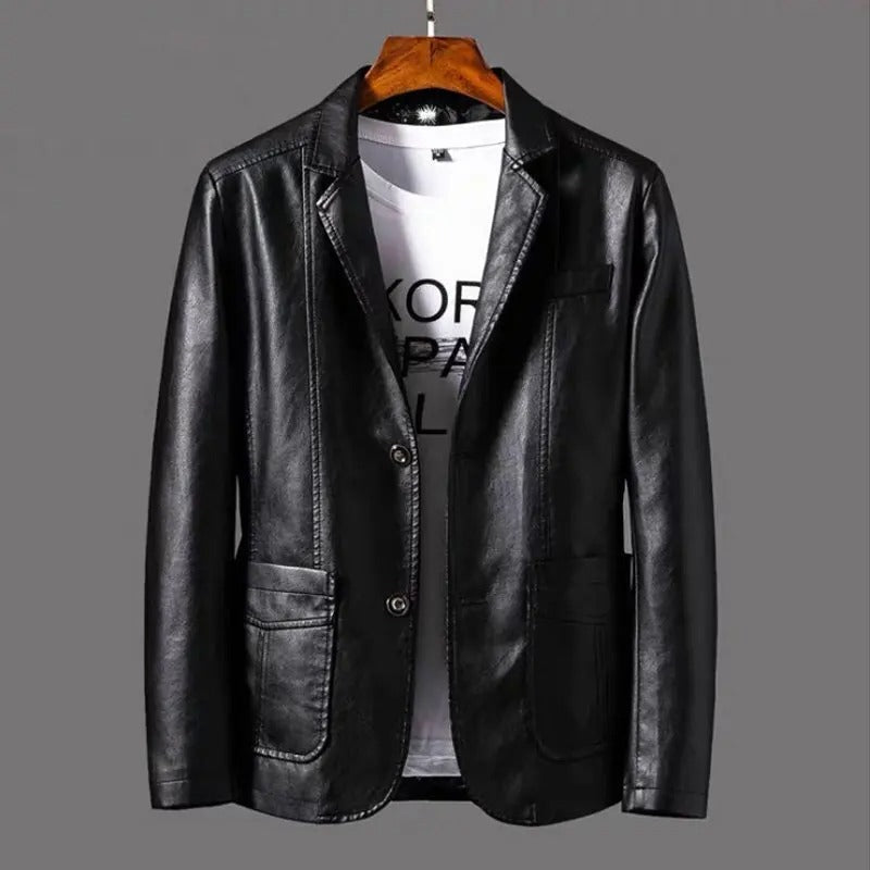 Klassische schwarze Herren Lederjacke, zeitloser Stil für Alltag und Freizeit, ideal als Übergangsjacke.