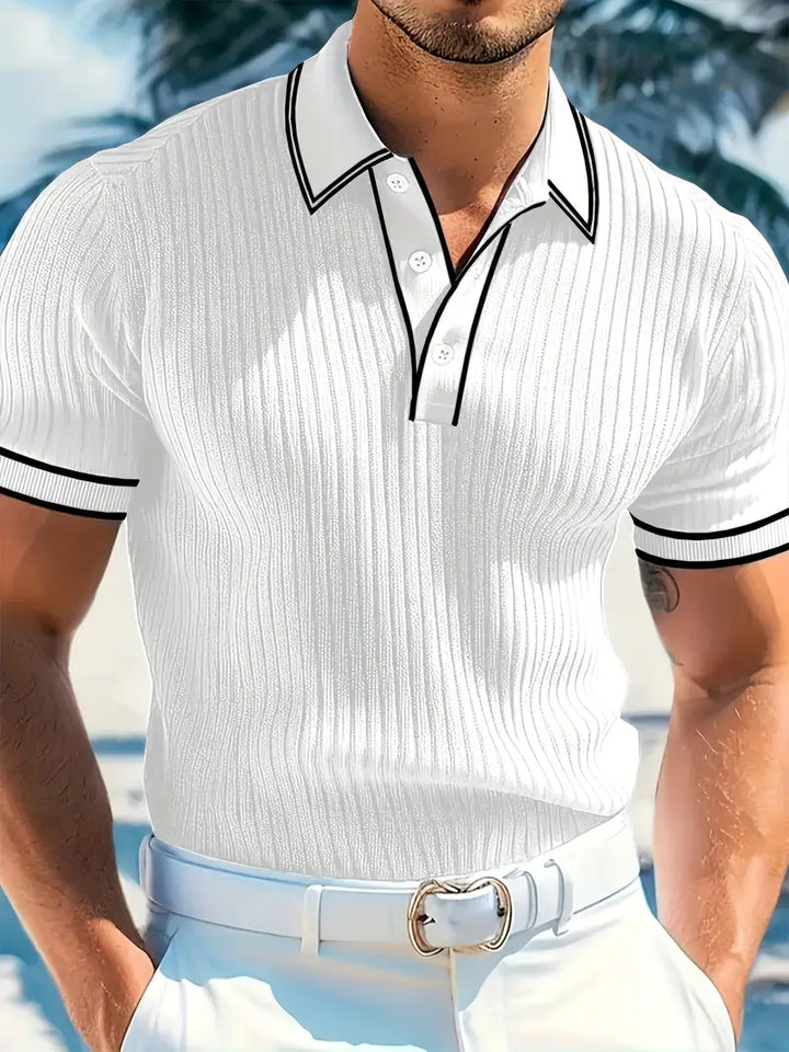 Weißes elegantes Herren Polohemd, kurzärmlig, perfekt für stilvolle Auftritte und Smart Casual.