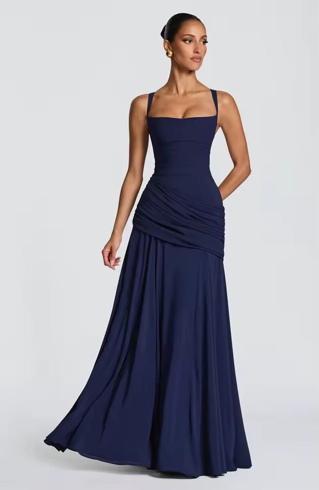 Damen Maxikleid in eleganter Passform, mit Herzausschnitt & Raffung. Ideal für festliche Anlässe und Hochzeiten.