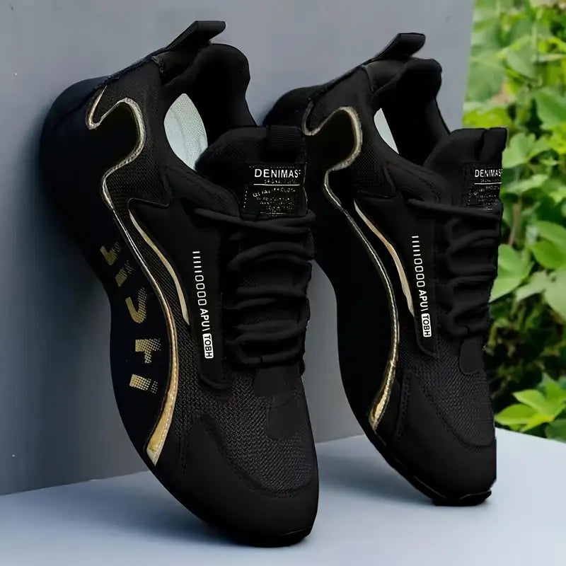 Leichte Herren Freizeitschuhe, rutschfest und sehr bequem. Optimal für alle Aktivitäten.