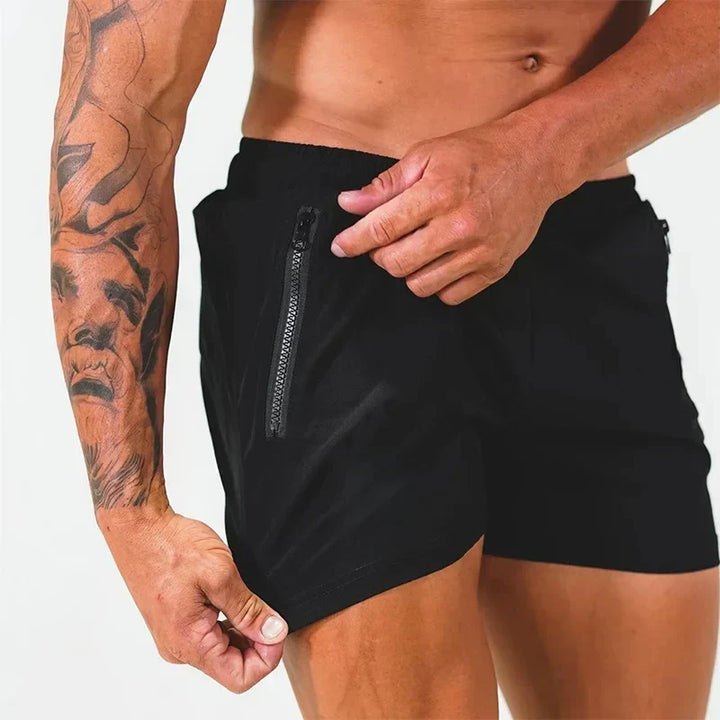 Sichere Herren Badehose mit Reißverschlusstaschen, perfekt für Strand & Freizeitaktivitäten.