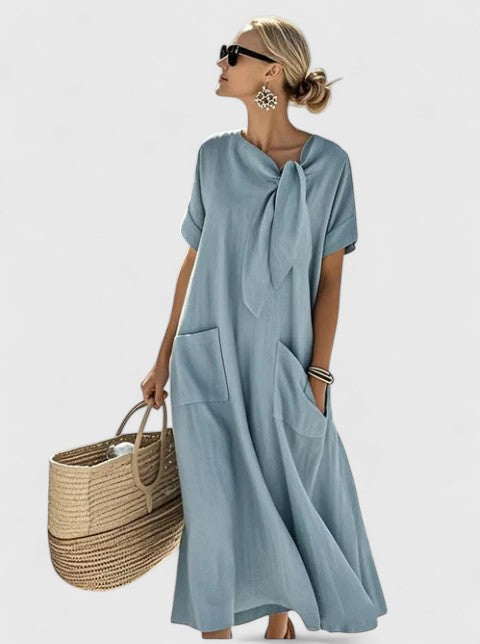 Luftiges Damen Strandkleid Regular Fit, perfekt als Reisekleid oder lässiges Sommeroutfit.