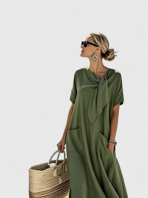 Modisches Damen Maxikleid Regular Fit, ein bequemes Alltagskleid mit fließendem Stoff für Sommer.